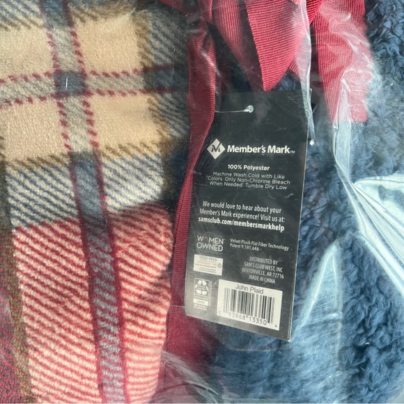 NWT Member's Mark King Plush Sherpa Blanket - Picture 4 of 6